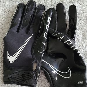 NWOT- Nike Vapor Football Gloves